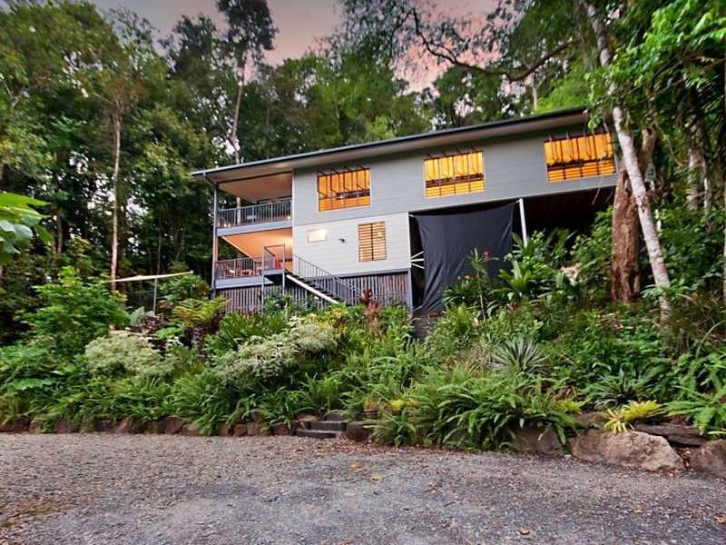 30 Cascades Drive, Redlynch QLD 4870