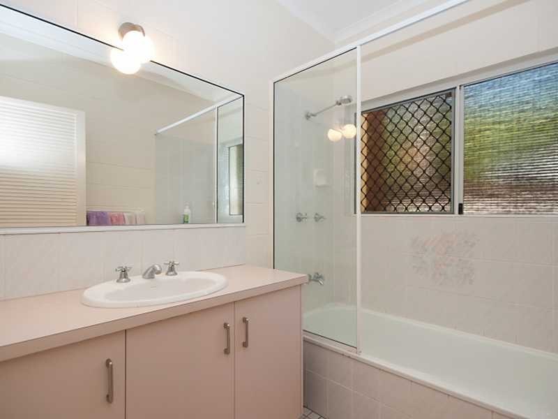 7 Hop Wah Close, Brinsmead QLD 4870