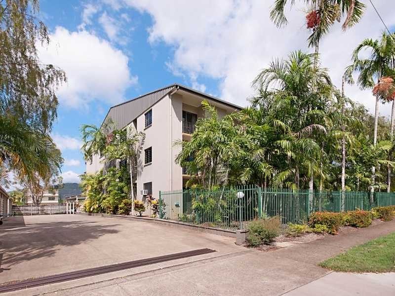 6/49 Digger Street, Cairns North QLD 4870