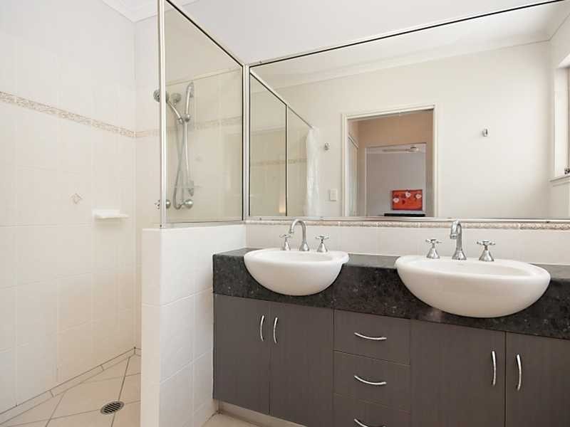 6/15 Thomas Street, Cairns North QLD 4870