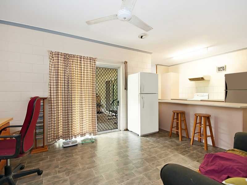 6 Redwood Street, Whitfield QLD 4870