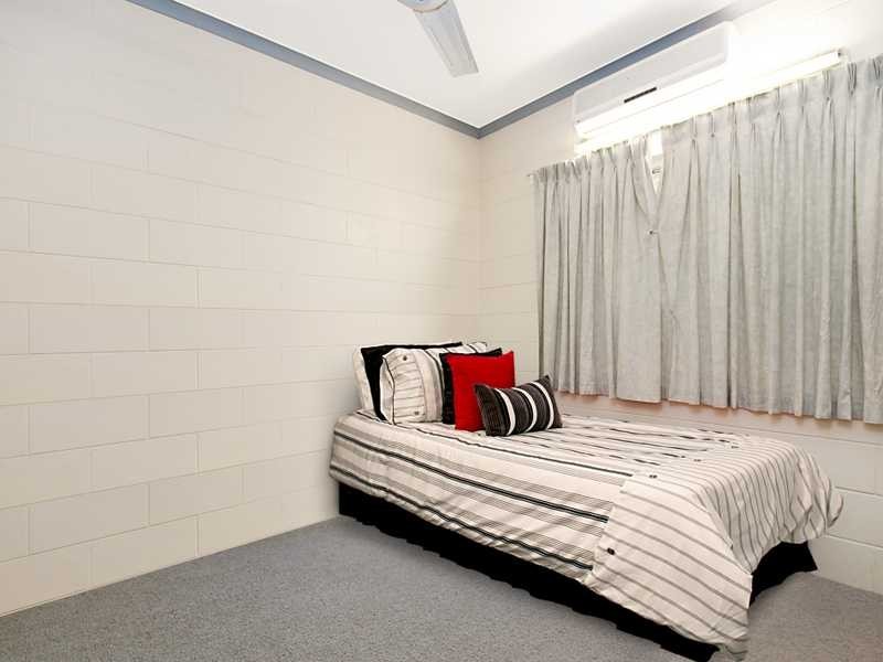 6 Redwood Street, Whitfield QLD 4870