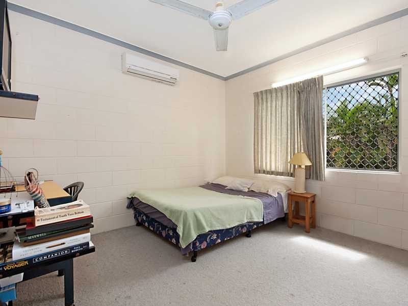 6 Redwood Street, Whitfield QLD 4870