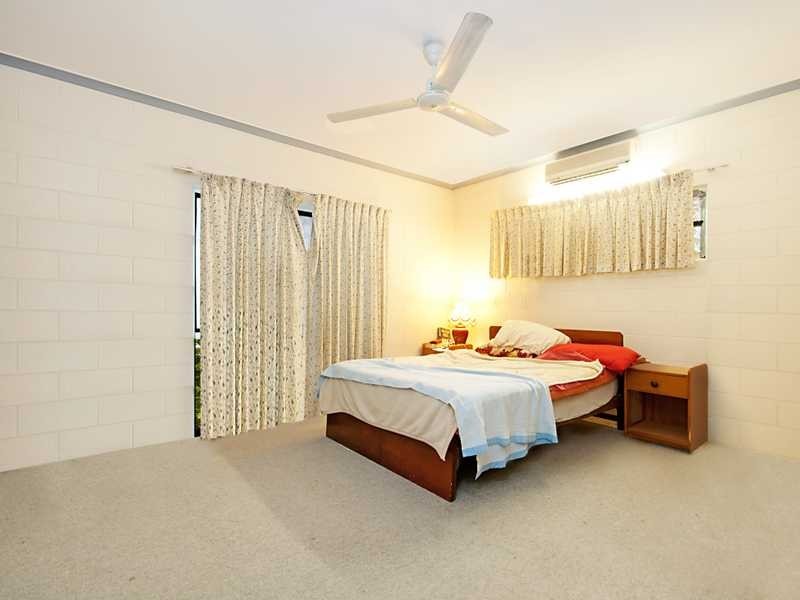 6 Redwood Street, Whitfield QLD 4870
