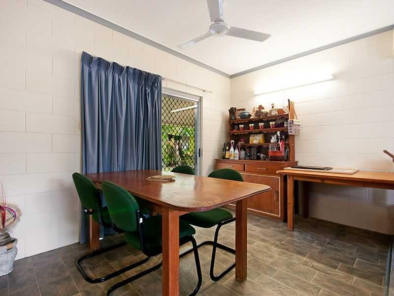 6 Redwood Street, Whitfield QLD 4870