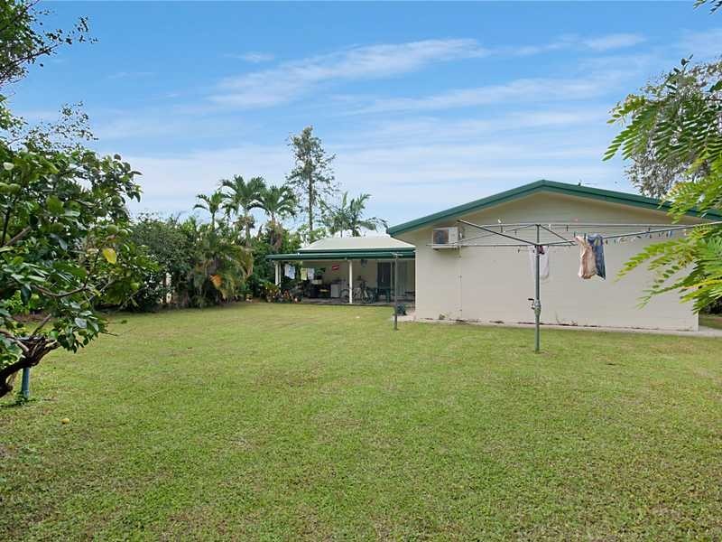 6 Redwood Street, Whitfield QLD 4870
