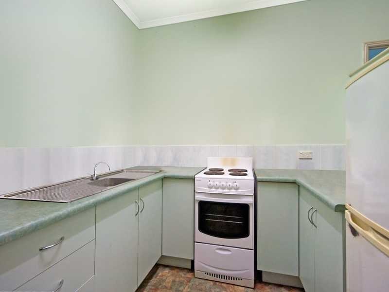 27/4-5 Hollett Close, Manunda QLD 4870