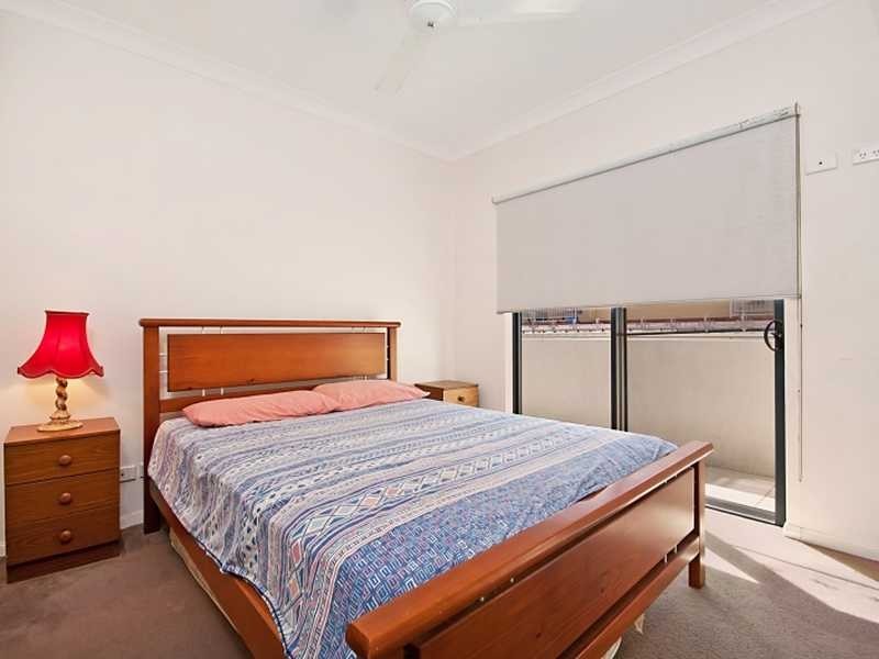 4/172 McLeod Street, Cairns North QLD 4870