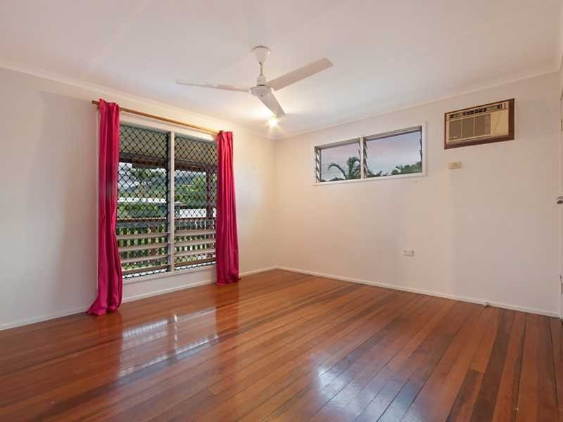 76 Boden Street, Edge Hill QLD 4870