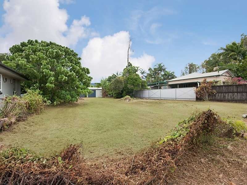 203 Bruce Highway, Edmonton QLD 4869