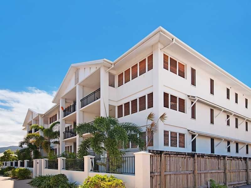 3/18 Smith Street, Cairns North QLD 4870