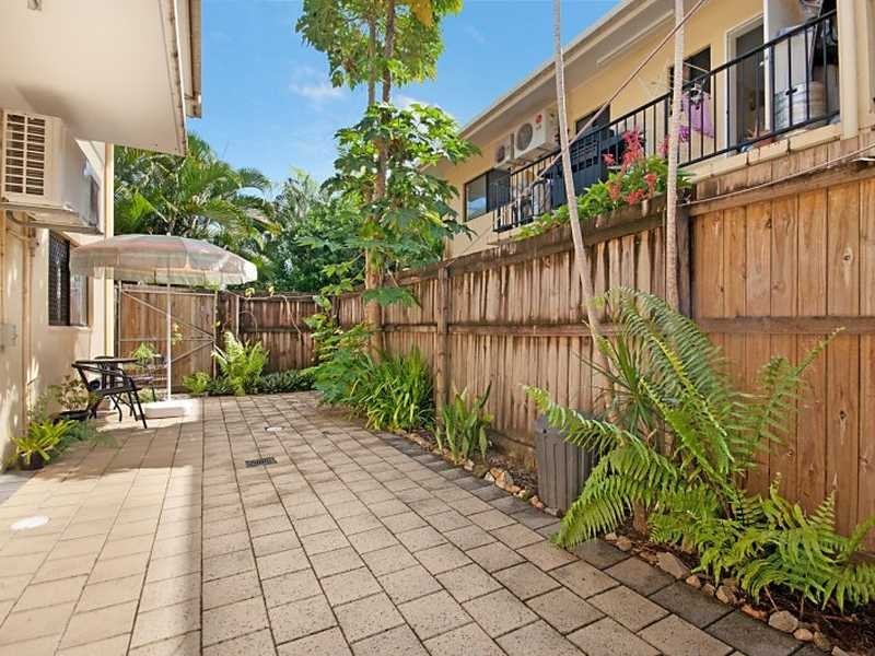 15/3-9 Stratford Parade, Stratford QLD 4870