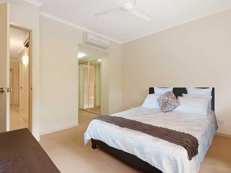 221/12 Gregory Street, Cairns QLD 4870