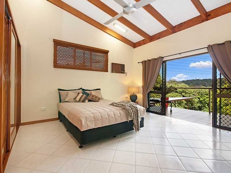 15 Slate Close, Brinsmead QLD 4870
