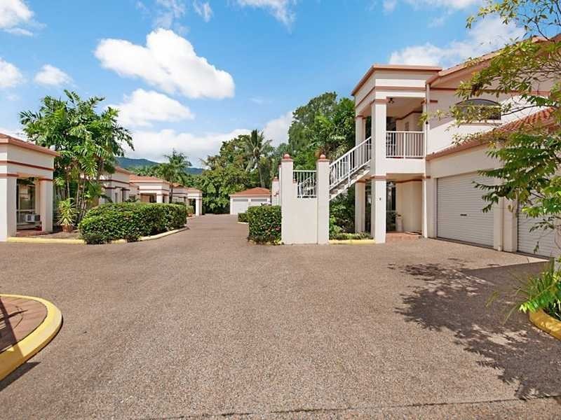 10/9 Oyster Court, Trinity Beach QLD 4879