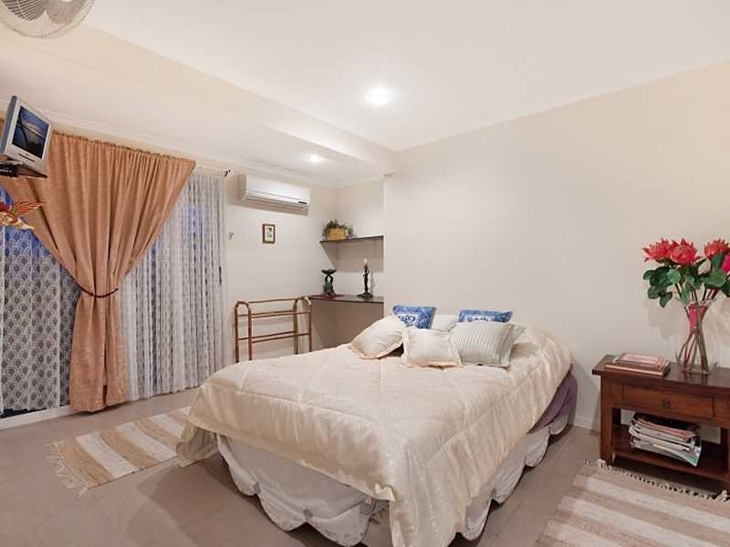 13 Julian Close, Mooroobool QLD 4870
