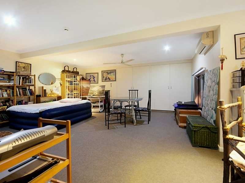 13 Julian Close, Mooroobool QLD 4870