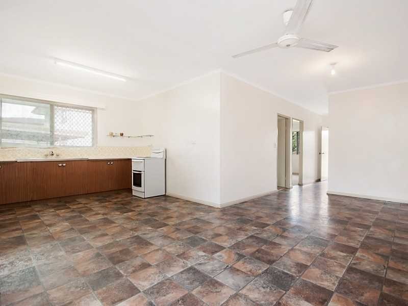 43 Sondrio Street, Woree QLD 4868