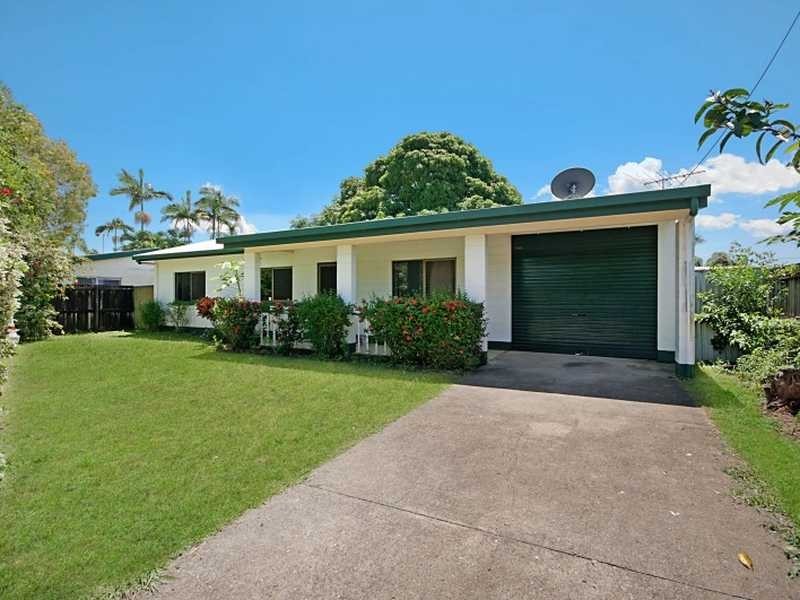 286 Brown Street, Westcourt QLD 4870