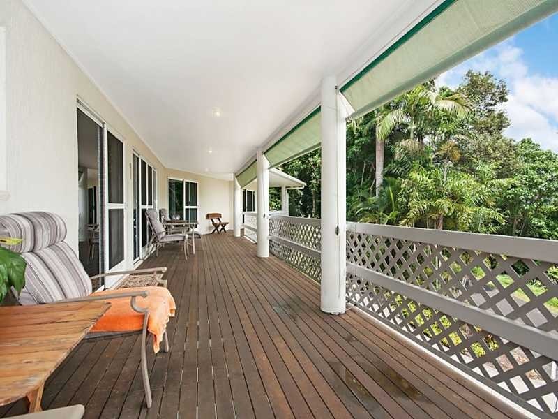 1 Maria Street, Flying Fish Point QLD 4860