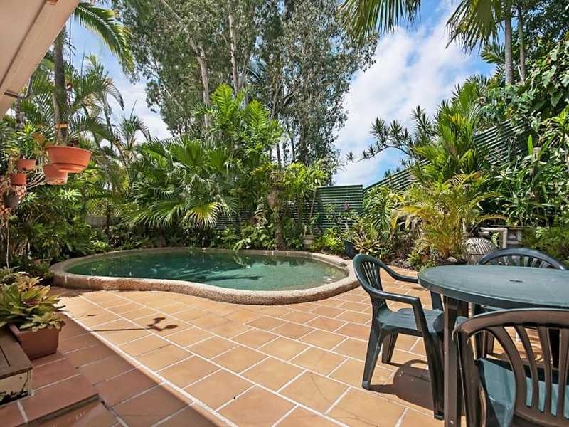 1 Maria Street, Flying Fish Point QLD 4860