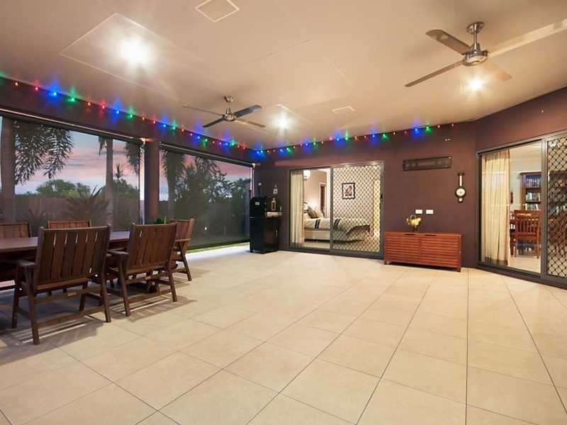 7 Teraglin Street, Kanimbla QLD 4870