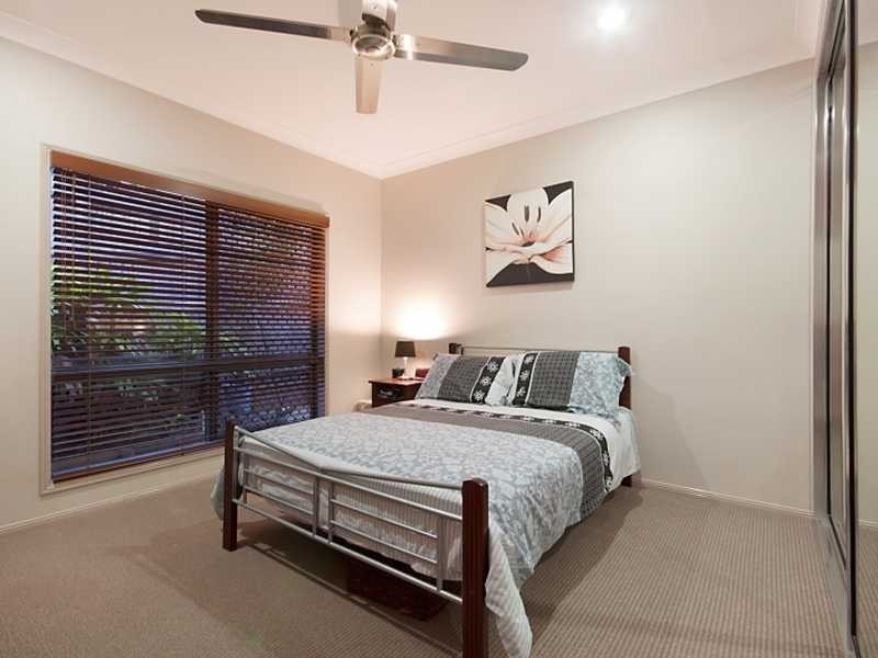 7 Teraglin Street, Kanimbla QLD 4870