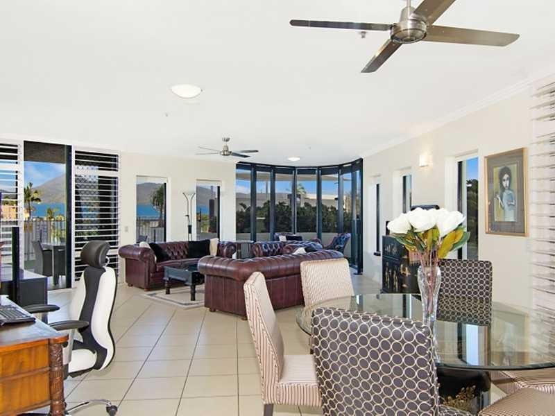 304/2-4 Lake Street, Cairns City QLD 4870