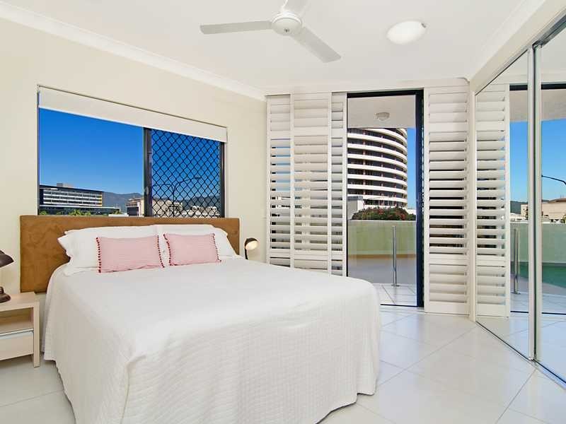 304/2-4 Lake Street, Cairns City QLD 4870