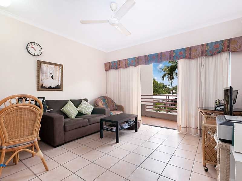 8/17 Martyn Street, Parramatta Park QLD 4870