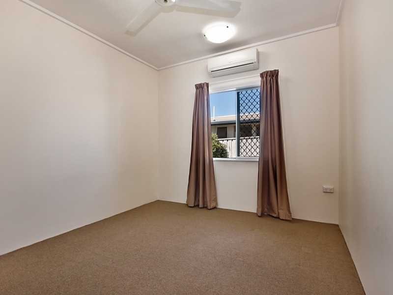 262 Buchan Street, Westcourt QLD 4870