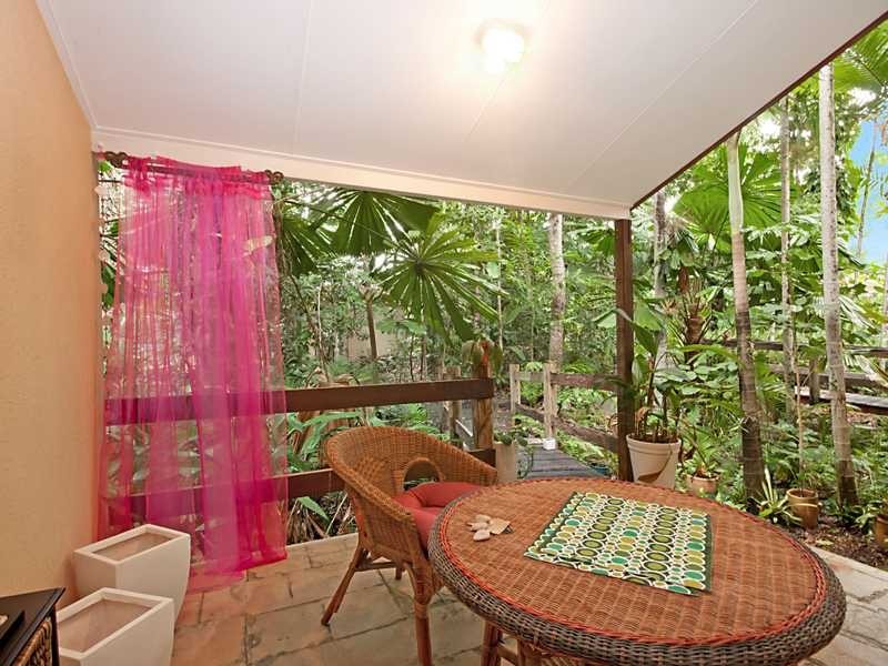 11/1 McGregor Street, Mooroobool QLD 4870