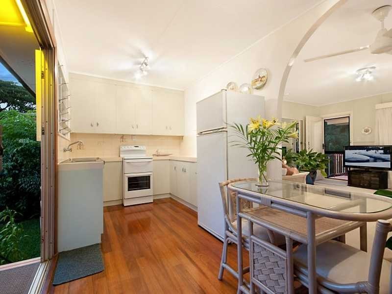 1 Mazlin Street, Edge Hill QLD 4870