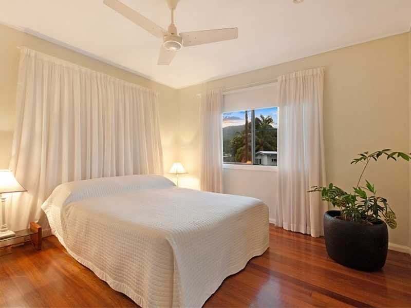 1 Mazlin Street, Edge Hill QLD 4870