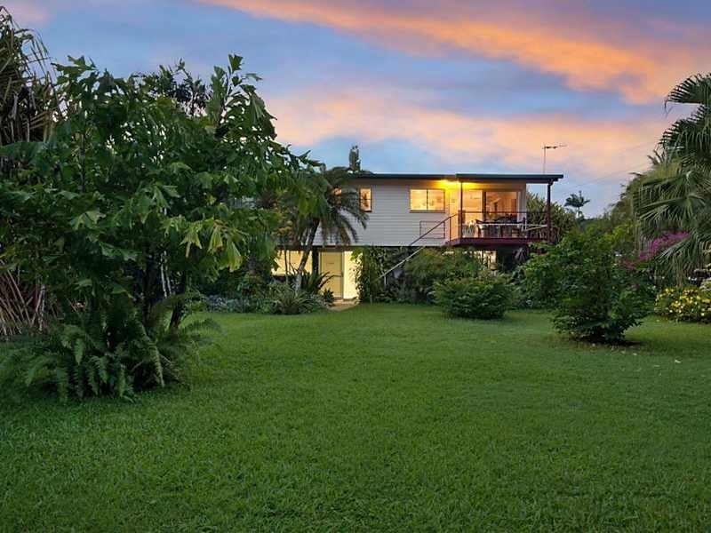 1 Mazlin Street, Edge Hill QLD 4870