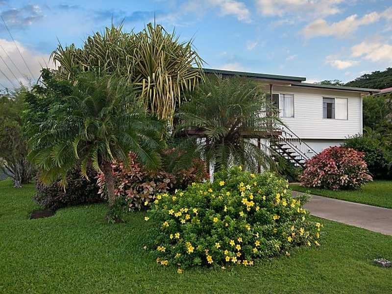 1 Mazlin Street, Edge Hill QLD 4870