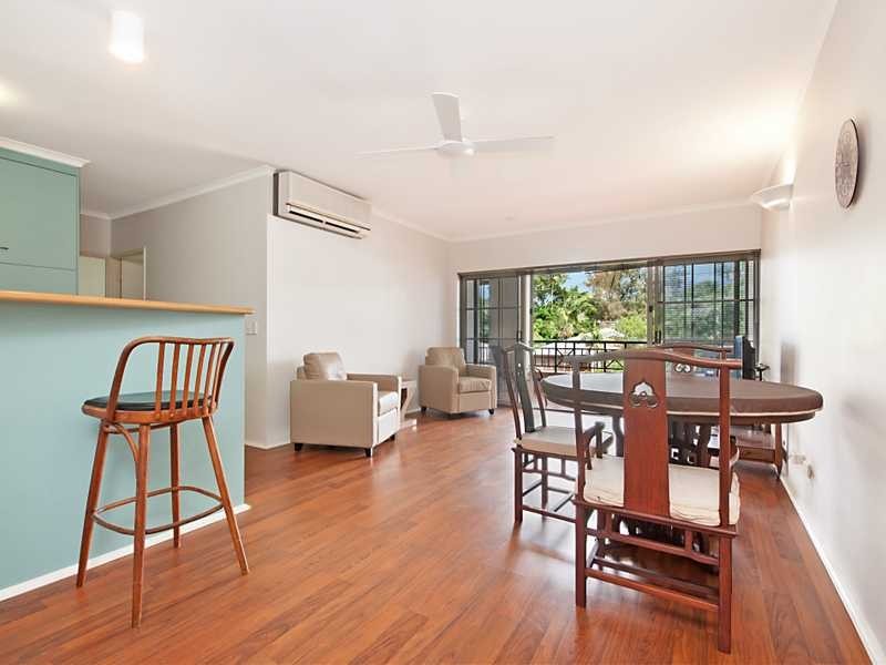 44/327 Lake Street, Cairns North QLD 4870
