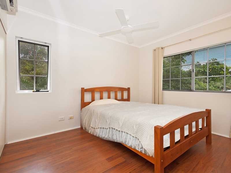 44/327 Lake Street, Cairns North QLD 4870