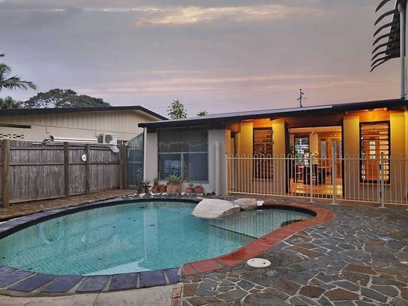 10 Richardson Street, Edge Hill QLD 4870