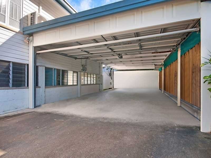 101 Callaghan Street, Mooroobool QLD 4870