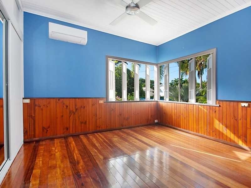 101 Callaghan Street, Mooroobool QLD 4870