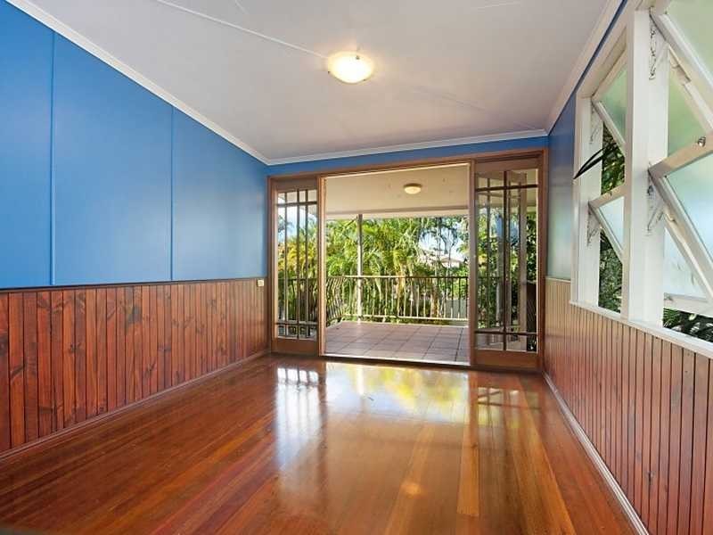 101 Callaghan Street, Mooroobool QLD 4870