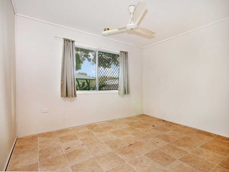 75 Murray Street, Manoora QLD 4870