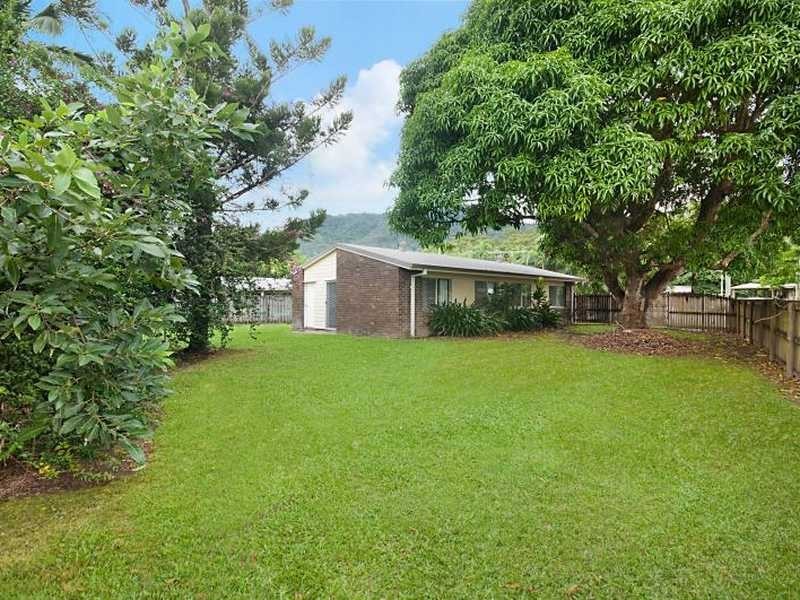 75 Murray Street, Manoora QLD 4870