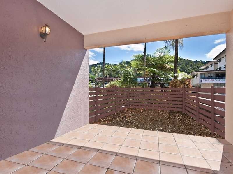 1/111 Collins Avenue, Edge Hill QLD 4870