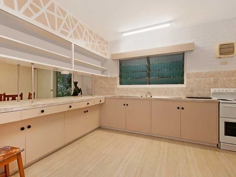 42 Casella Street, Earlville QLD 4870