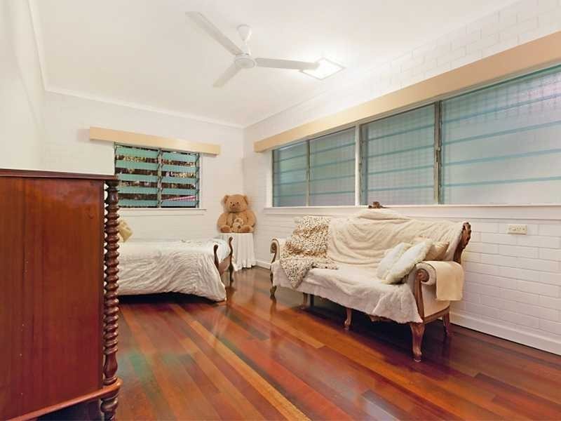 42 Casella Street, Earlville QLD 4870