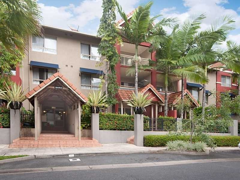 1122/2 Greenslopes Street, Cairns QLD 4870