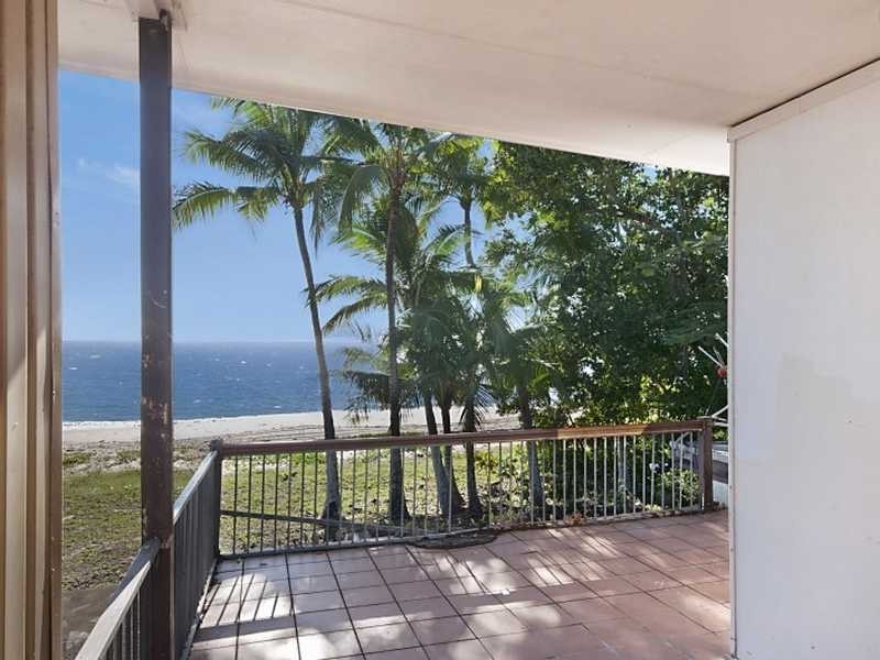 50 Cinderella Street, Machans Beach QLD 4878