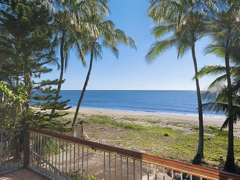 50 Cinderella Street, Machans Beach QLD 4878